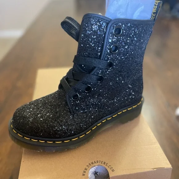 Dr. Martens 1460 Black Chunky Glitter Boots. New in box with tags. US size 6 - Picture 3 of 4